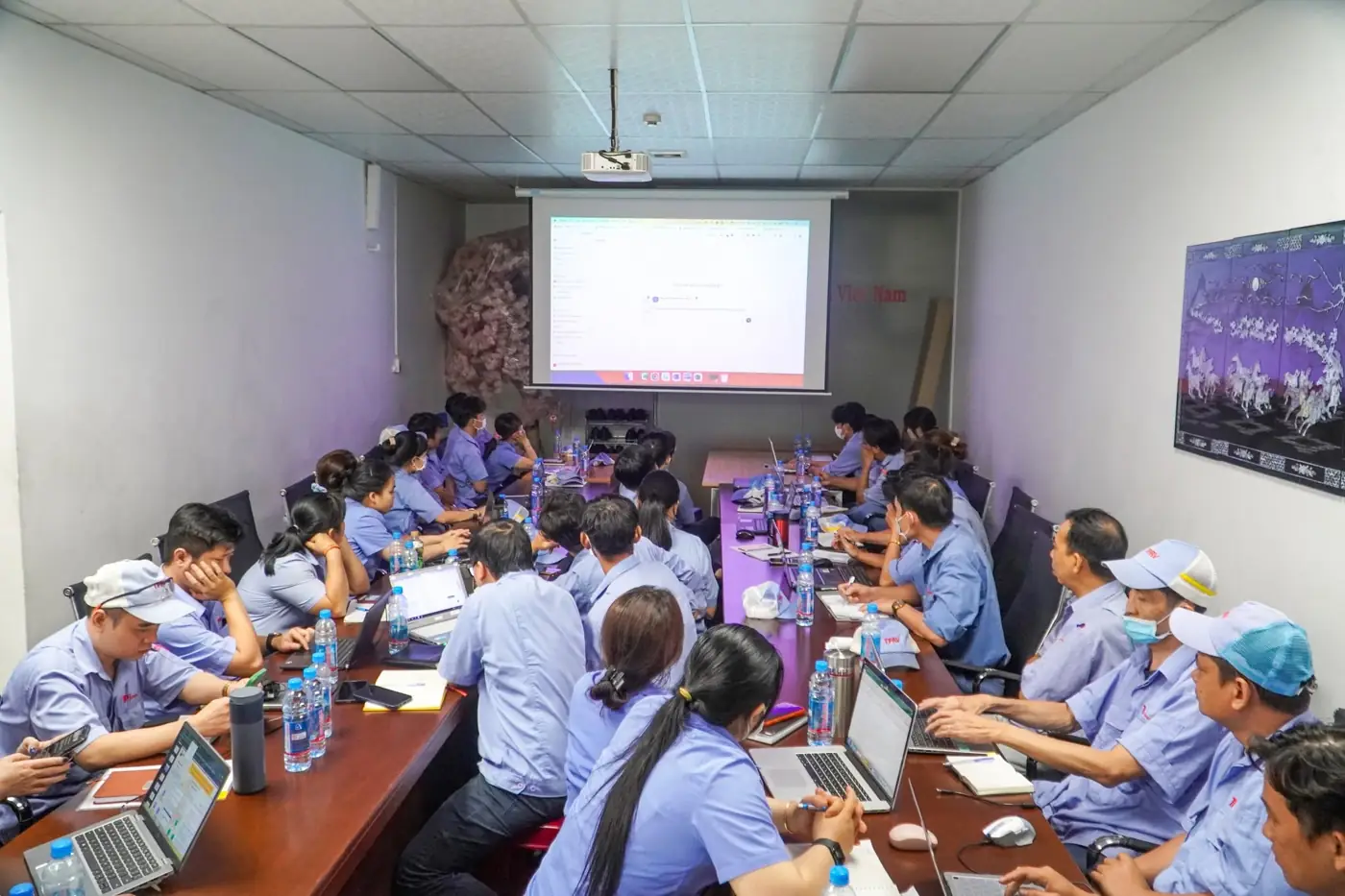 TPR Việt Nam — lớp học
