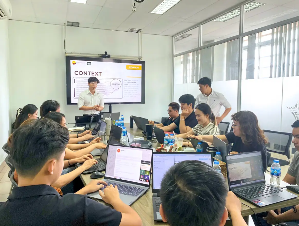 STS – Giải pháp Sợi Thông Minh — lớp học