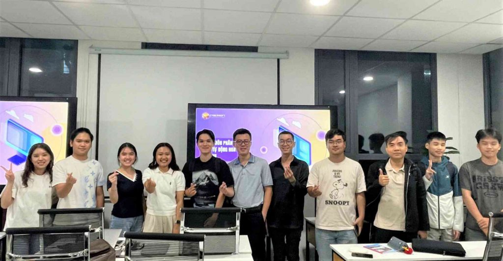 CyberSoft Academy chính là “chân ái” để bạn biến từ một người chưa có kinh nghiệm thành lập trình viên “xịn mịn” chỉ trong vài tháng