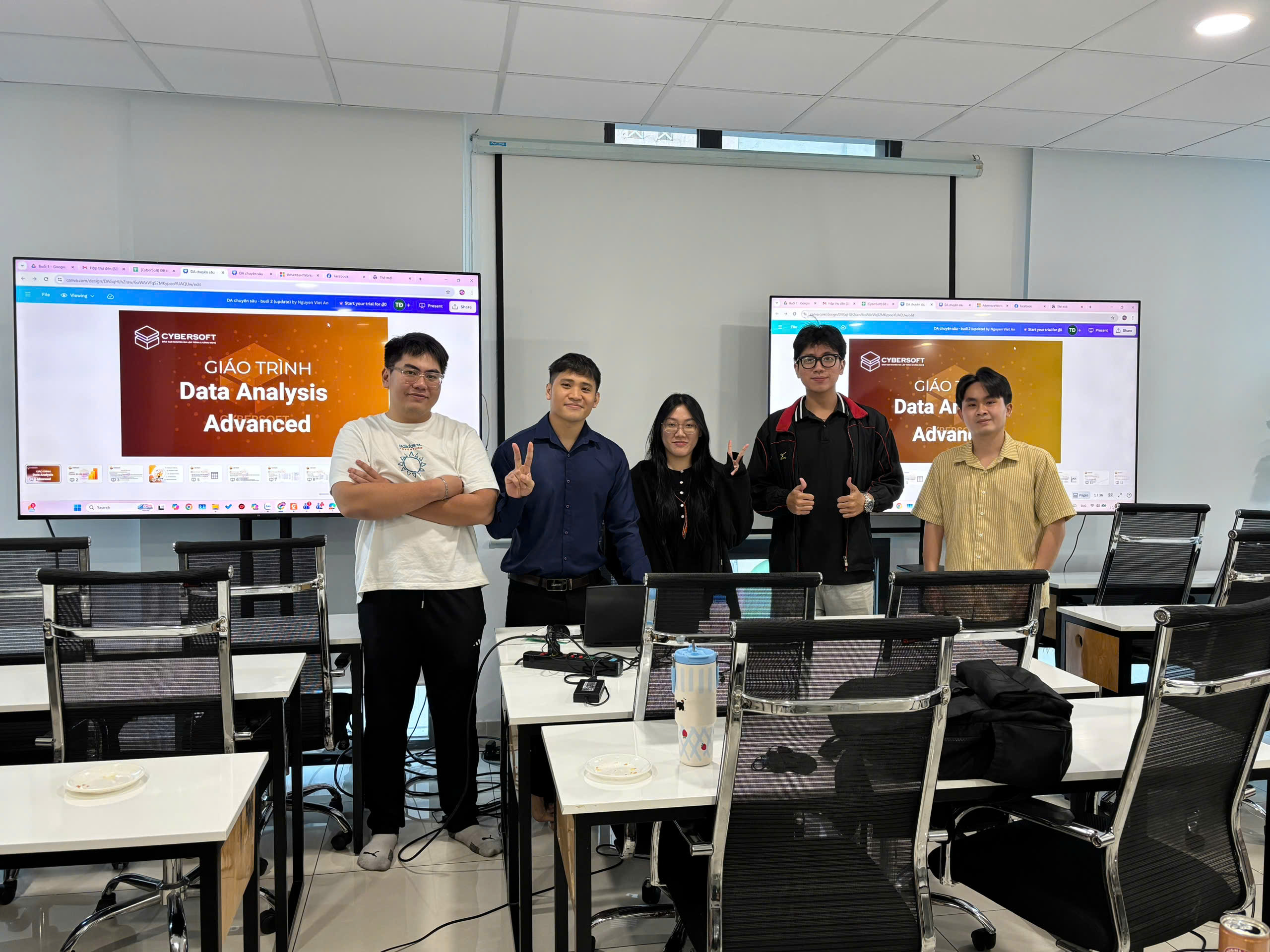 z7426491735159_15548195198d3aec06ebd0dbd08e9c93